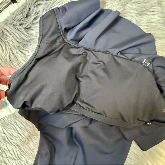 NEW Tahari Black One Shoulder Women’s Ruched One Piece Swimsuit Sz S - Picture 11 of 11